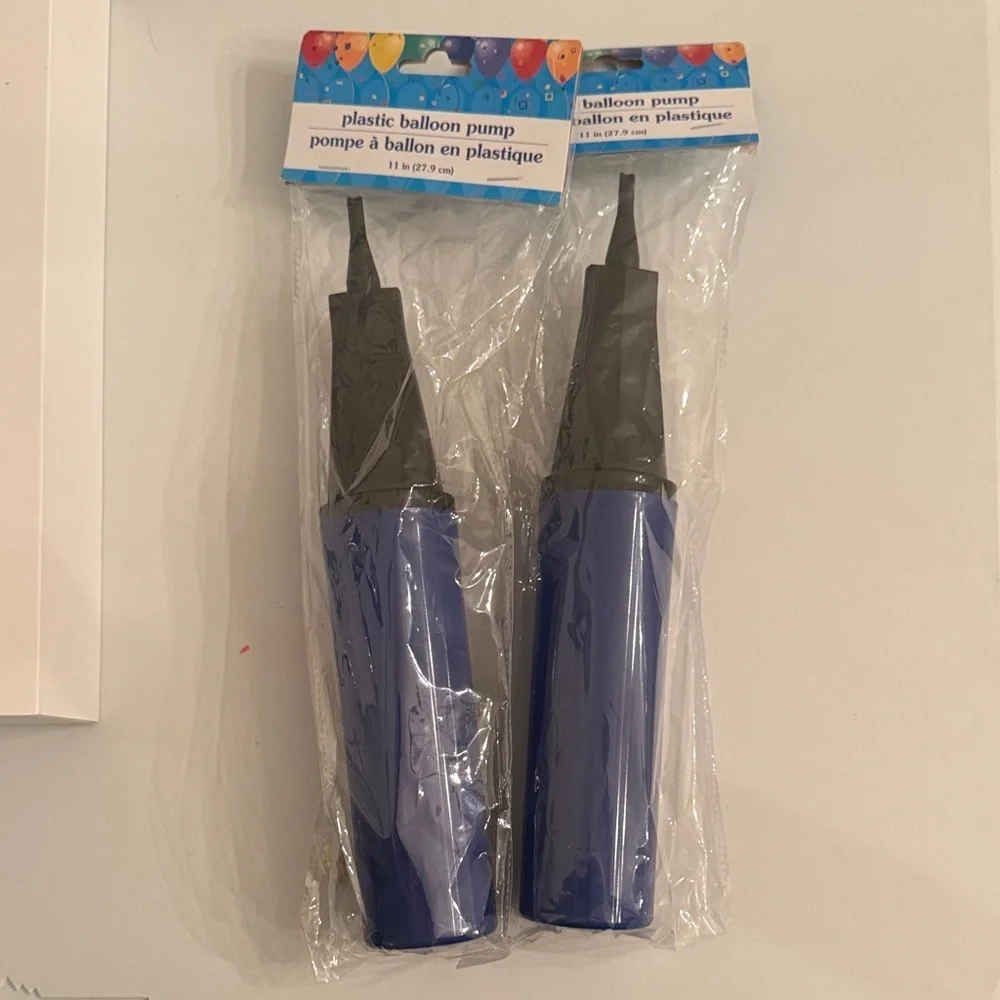 Hobby Lobby Blue Balloon Pump Set
